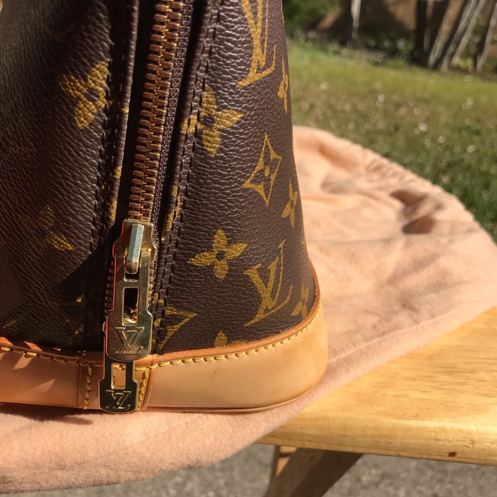 Louis Vuitton Alma Monogram PM size SOLD - Picture 13 of 14